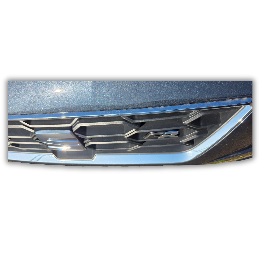 Logo / emblème / lettrage de la calandre avant de la Seat Ibiza FR