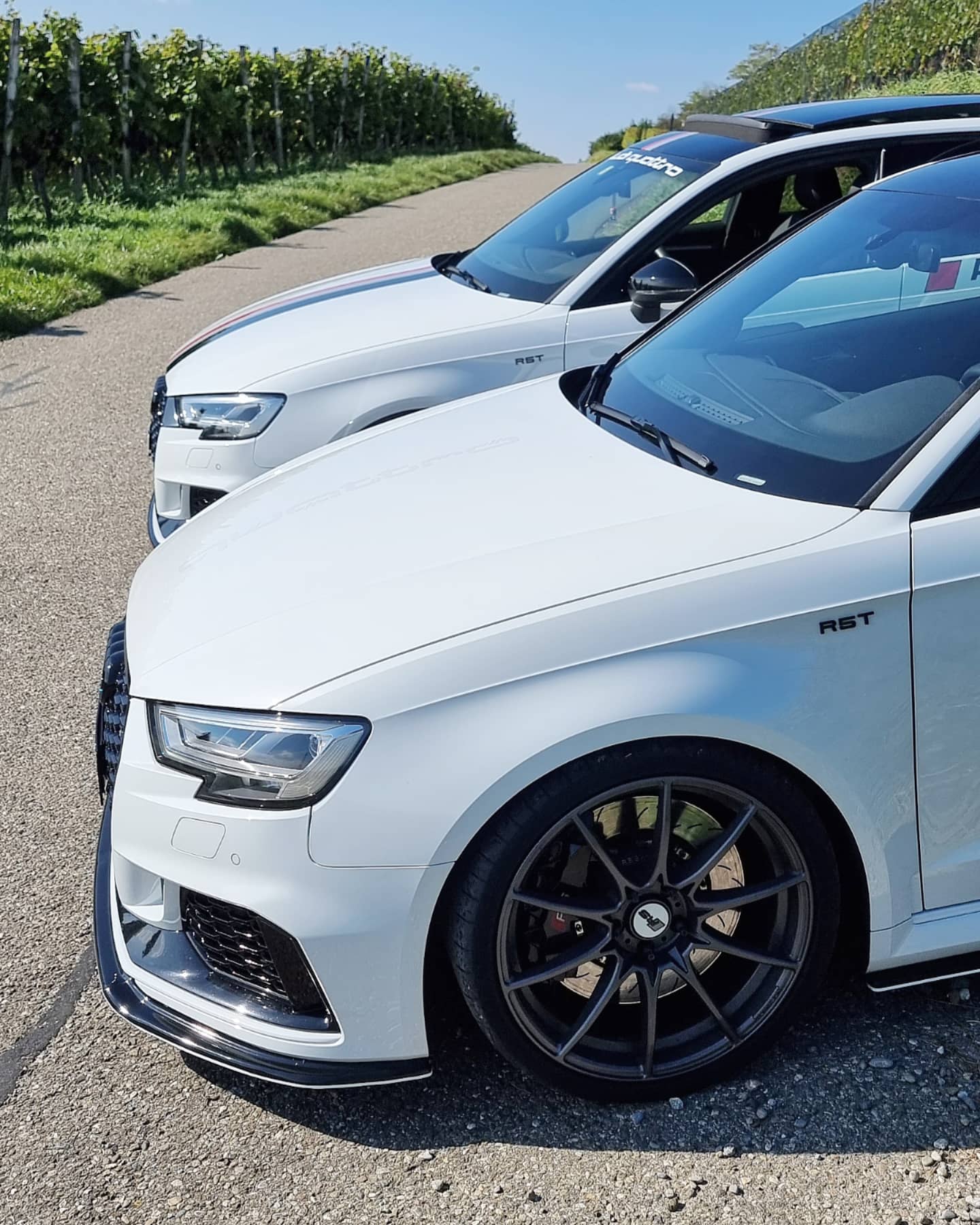 R5T lettering for Audi 5cyl. models SET right/left